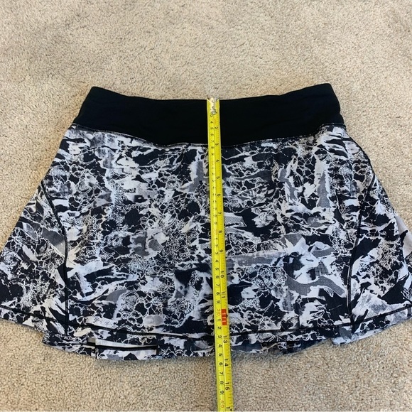 LULULEMON black white printed Circuit Breaker Skirt Sz 6 - Picture 10 of 11